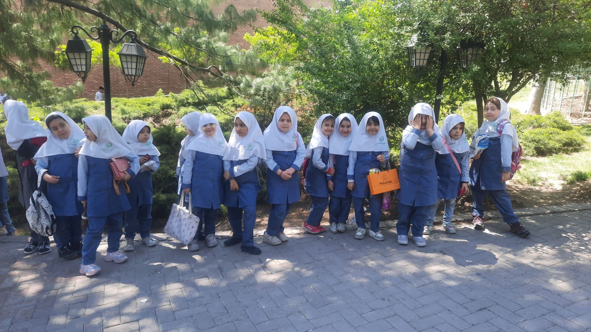 اردوی هیومن پارک ، کلاس اول