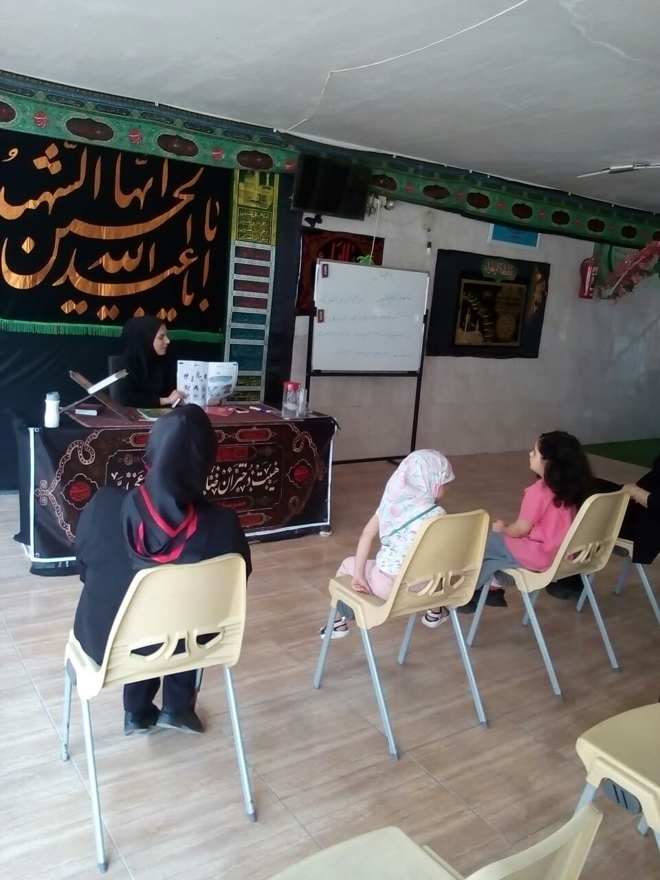 جلسه اولیای محترم با معلم عزیز پیش دبستانی